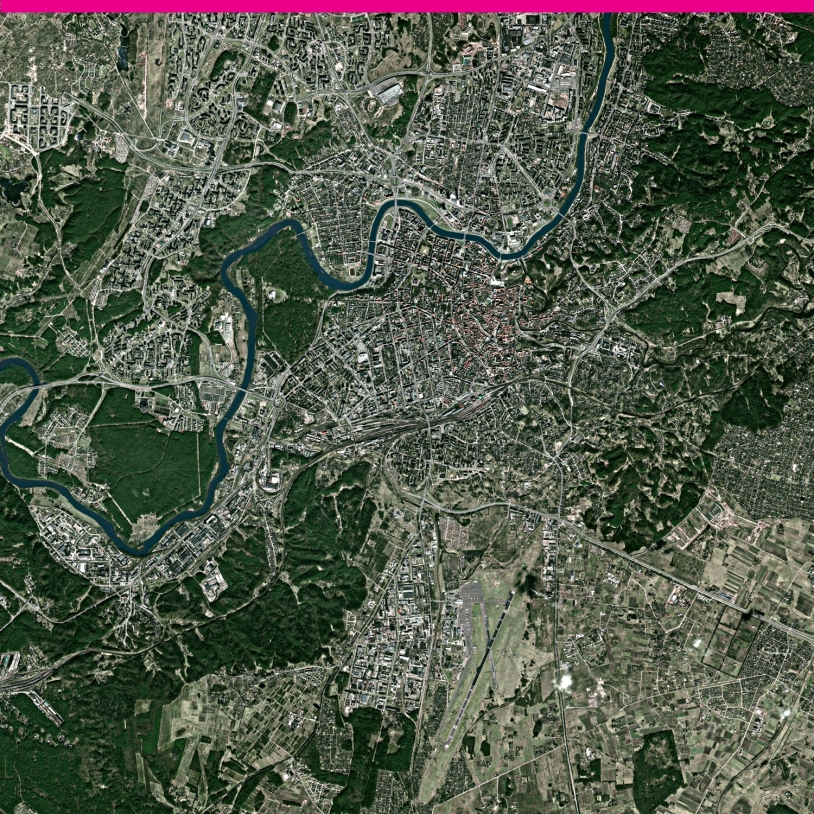 Avec Spot-5, lancé en 2002, la résolution des images a atteint 2,5 m. Ici la ville de Vilnius en Lituanie. Crédits : Spot Images.